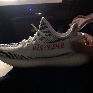 Yeezy 350 boost v2 zebra